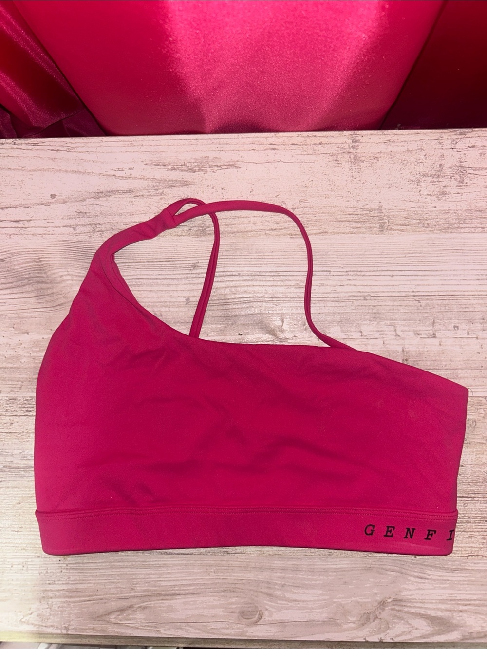 One-Shoulder Sports Bra in Fuchsia Pink